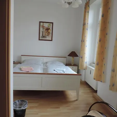 בית הארחה Gaestehaus Andreasstrasse ארפורט