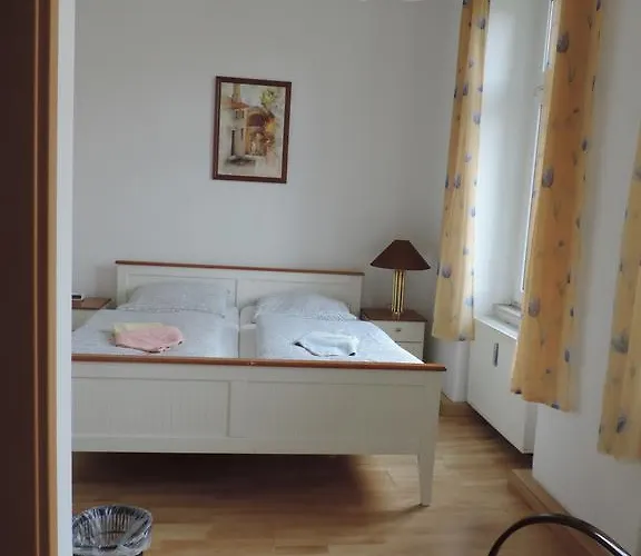 ゲストハウス Gaestehaus Andreasstrasse エアフルト